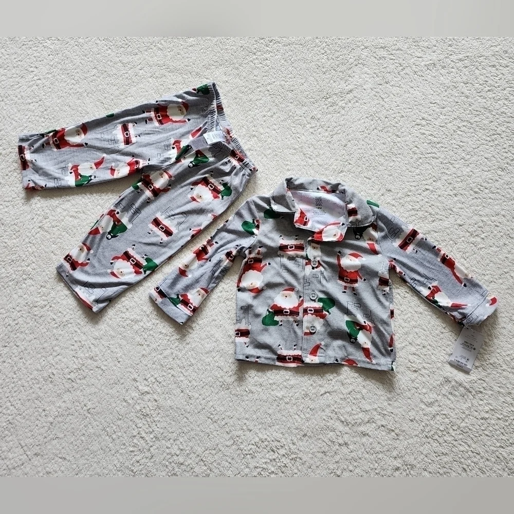 NEW boy's Christmas 2 piece pajama set with all over Santa Claus print